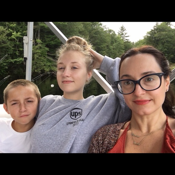 Meet your Posher, Cassie - Picture 7 of 8